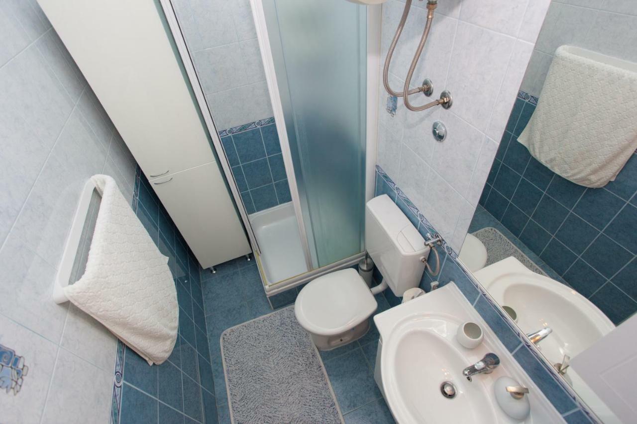 Ferienwohnung Apartman Antonio Makarska Exterior foto