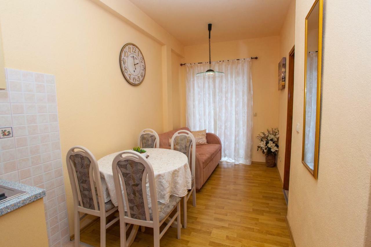 Ferienwohnung Apartman Antonio Makarska Exterior foto